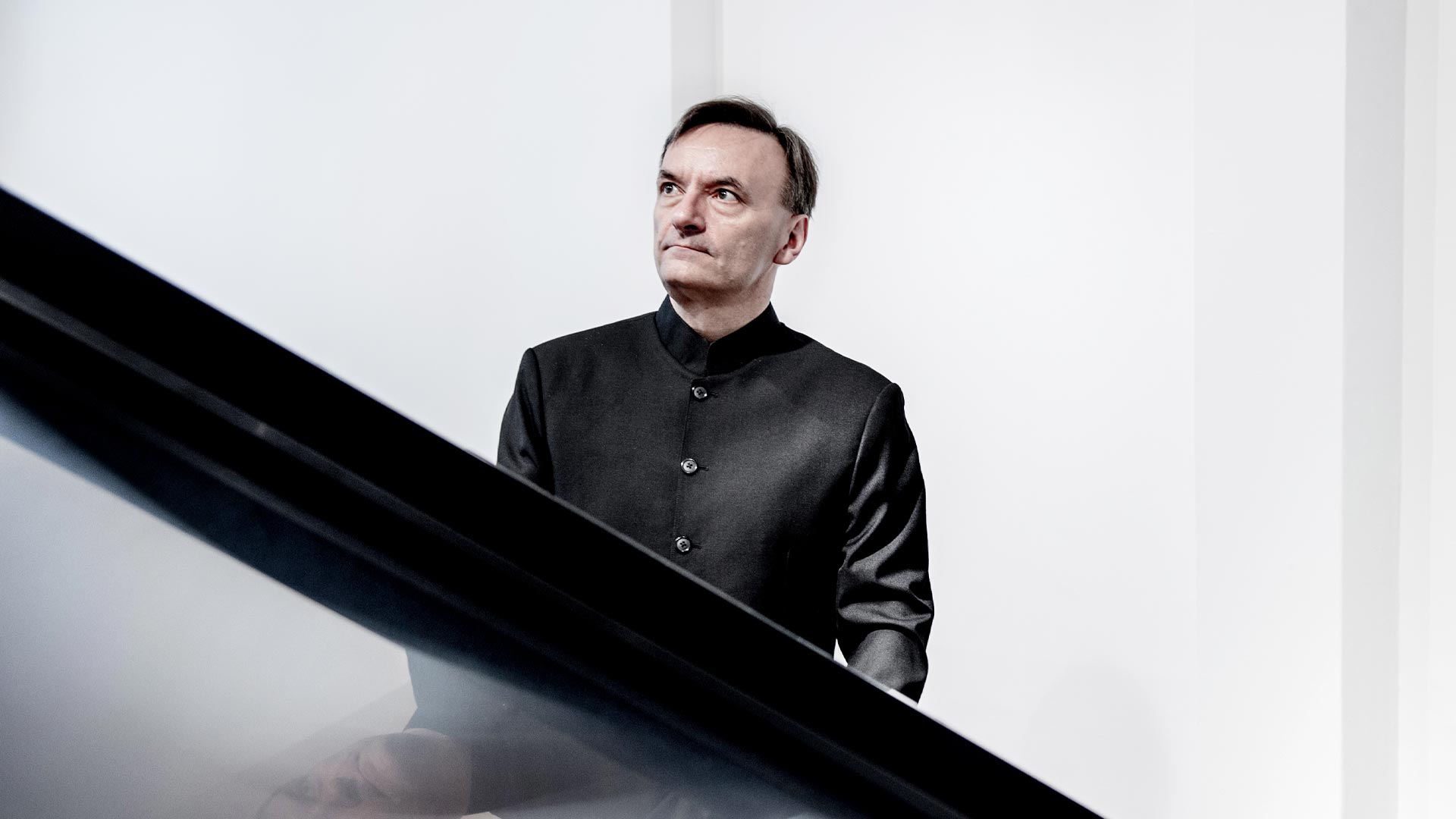 Sir Stephen Hough, piano
